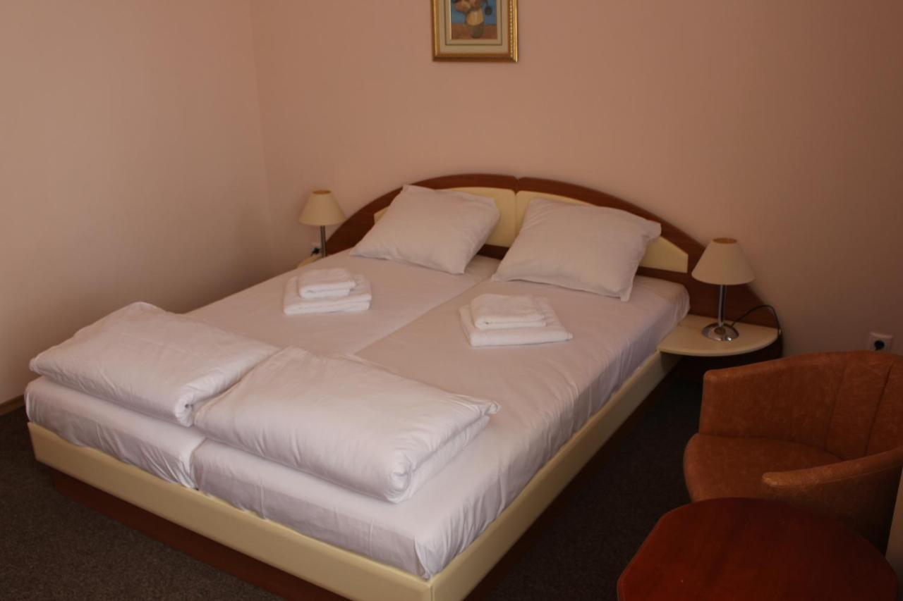 Arlanda Hotel Sveti Vlas Luaran gambar