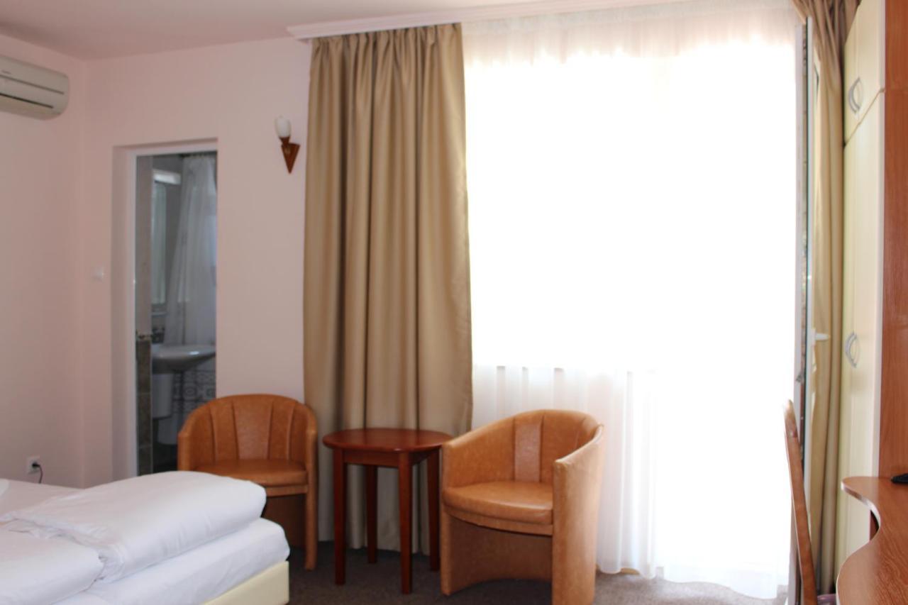 Arlanda Hotel Sveti Vlas Luaran gambar